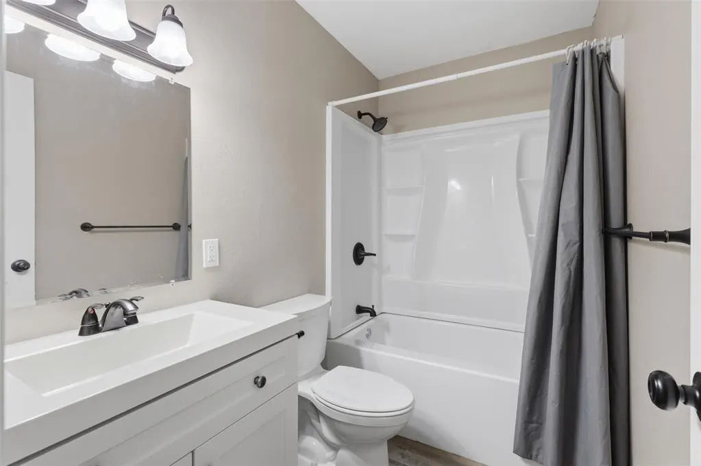 Photo 15 — 604 E 9th Street, Chandler, OK 74834