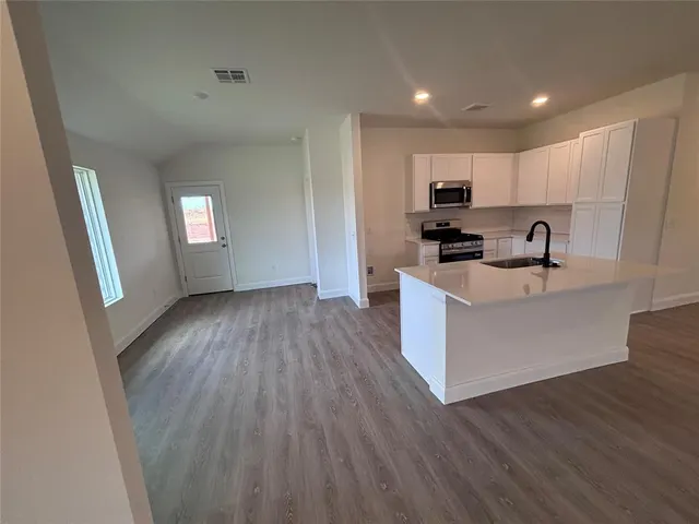 Photo 2 — 2030 Brush Creek Way, Newcastle, OK 73065