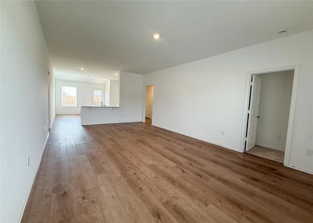 Photo 3 — 16208 Lovers Lane, Piedmont, OK 73078