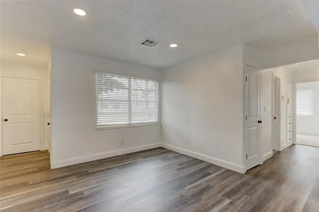 Photo 2 — 6806 NW 32nd Street, Bethany, OK 73008