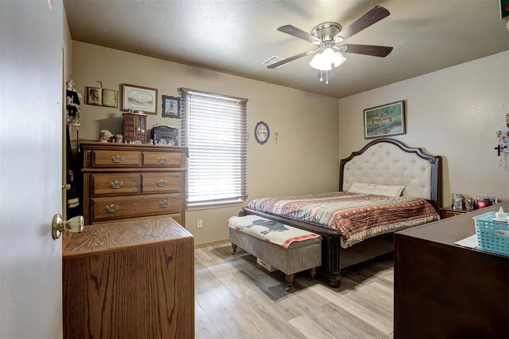 Photo 18 — 308 Traditional Way Court, Shawnee, OK 74804