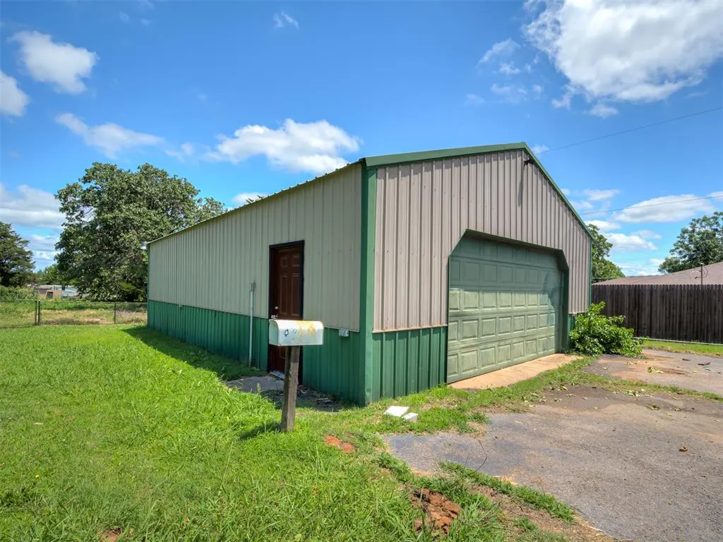Photo 38 — 19861 NE 10th Street, Harrah, OK 73045