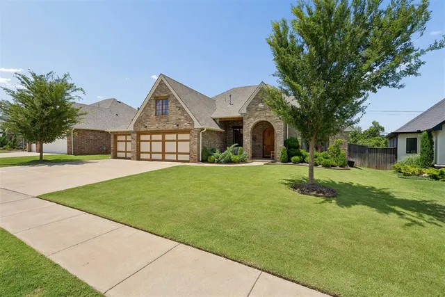 Photo 4 — 13105 Knight Island Drive, Oklahoma City, OK 73142
