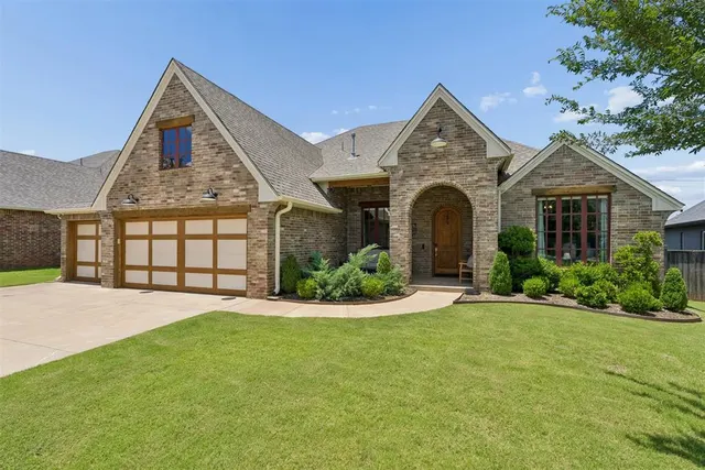 Photo 6 — 13105 Knight Island Drive, Oklahoma City, OK 73142