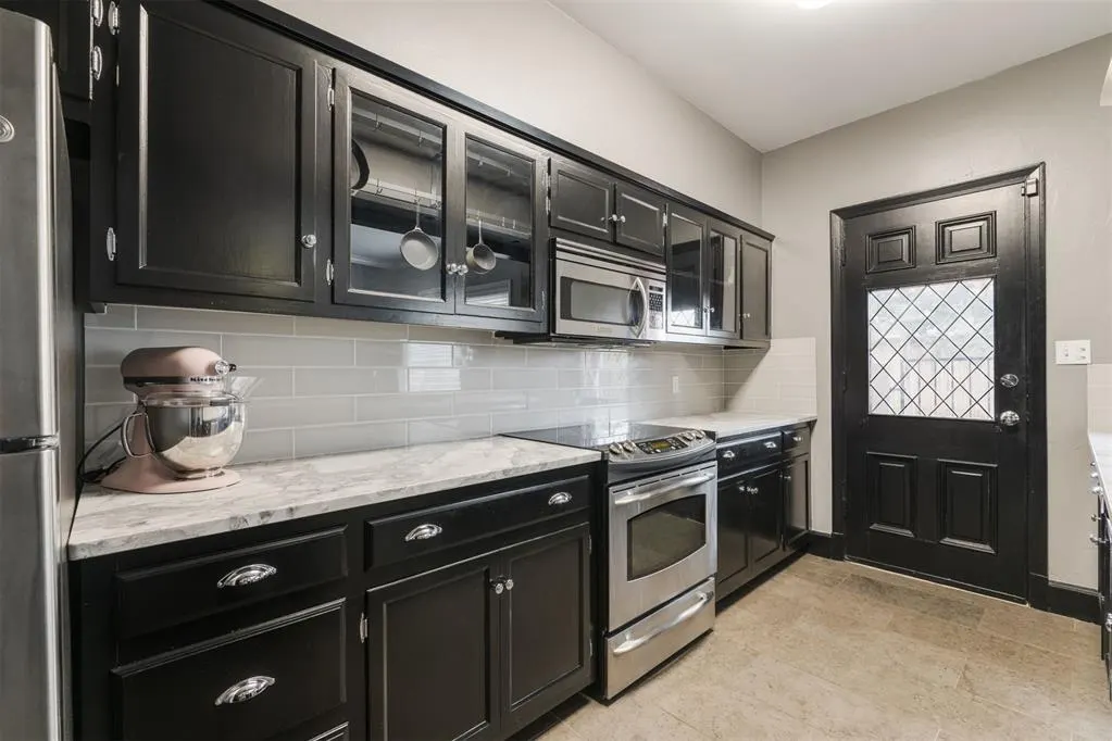 Photo 11 — 6421 Hunting Hill Lane 21, Oklahoma City, OK 73116