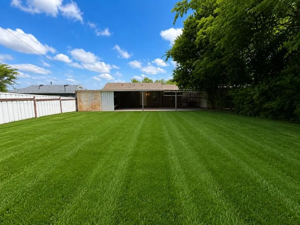 Photo 15 — 4209 NE 16th Terrace, Oklahoma City, OK 73121