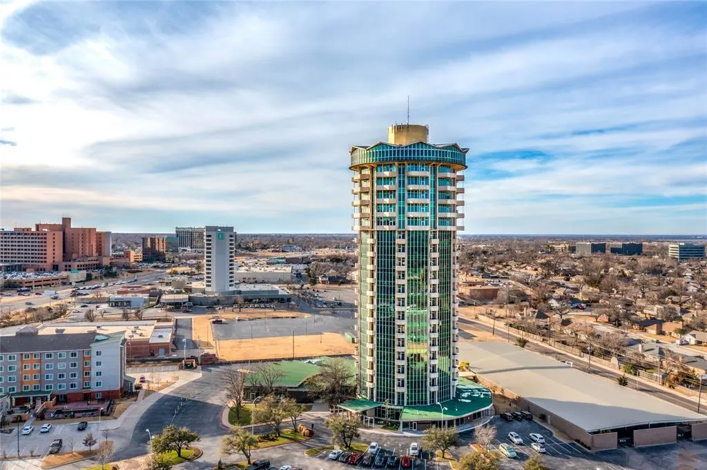 Photo 2 — 5900 Mosteller Drive 81, Oklahoma City, OK 73112