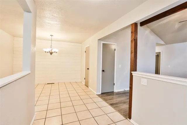 Photo 4 — 10119 Shadowridge Drive, Oklahoma City, OK 73159