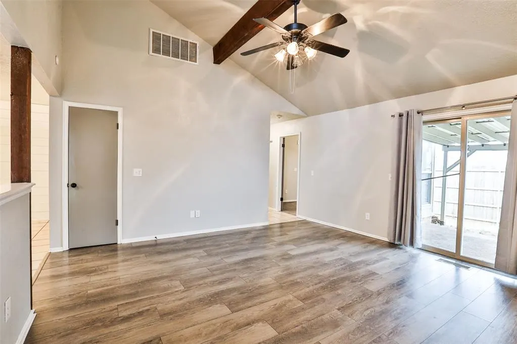Photo 8 — 10119 Shadowridge Drive, Oklahoma City, OK 73159