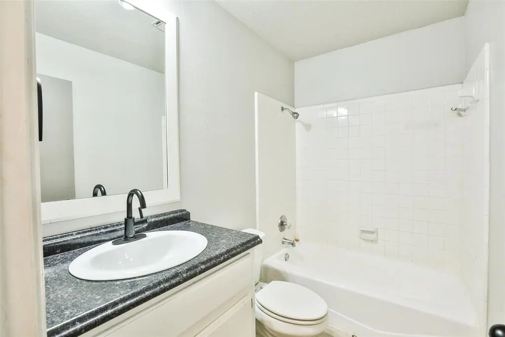 Photo 21 — 10119 Shadowridge Drive, Oklahoma City, OK 73159