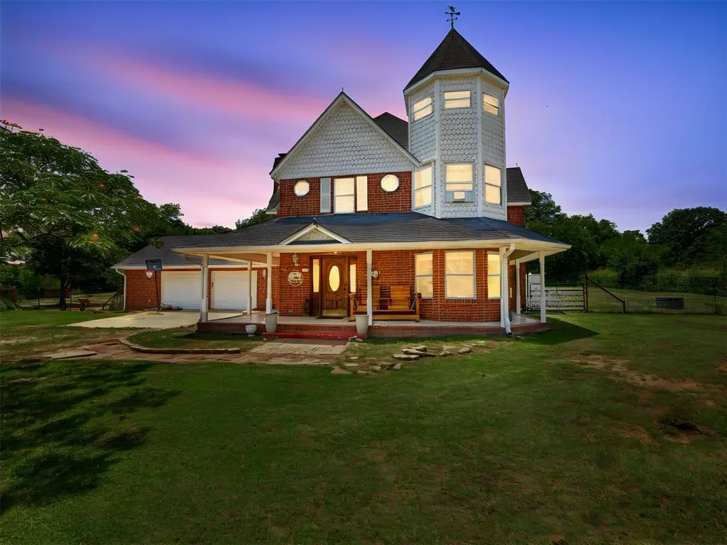 Photo 2 — 10864 E Colbert Road, Davis, OK 73030