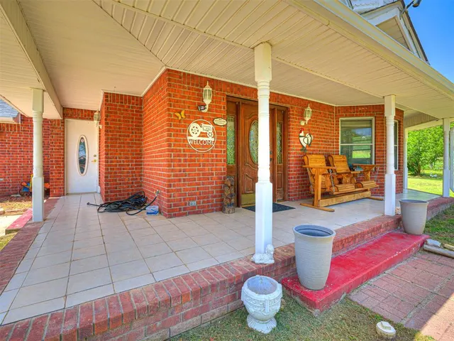 Photo 6 — 10864 E Colbert Road, Davis, OK 73030