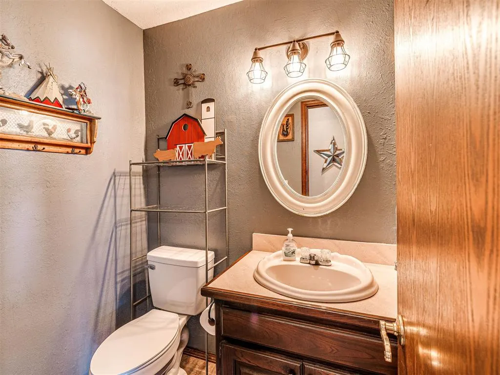 Photo 19 — 10864 E Colbert Road, Davis, OK 73030