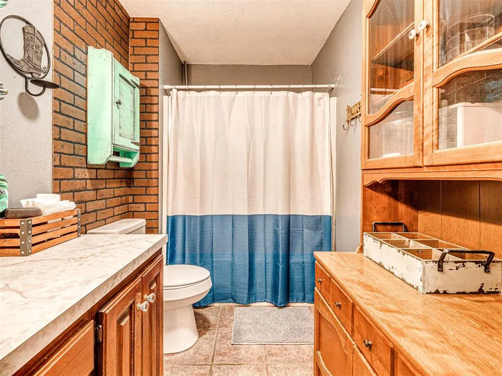 Photo 37 — 10864 E Colbert Road, Davis, OK 73030