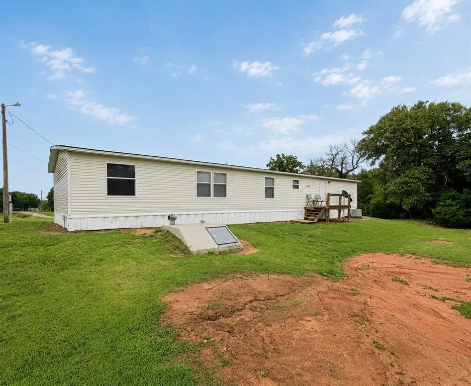 Photo 4 — 355728 Oak Springs Drive, Prague, OK 74864