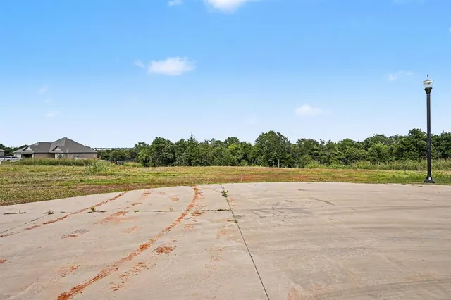 Photo 3 — 9150 Timber Pass, Guthrie, OK 73044