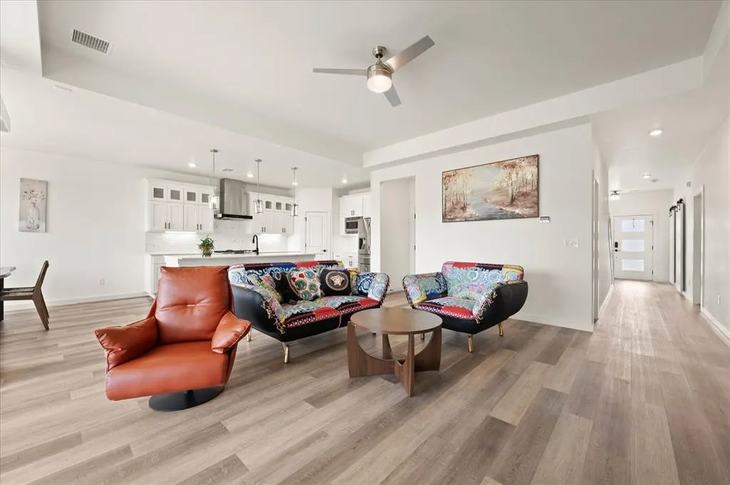 Photo 5 — 15209 Caspian Lane, Edmond, OK 73013