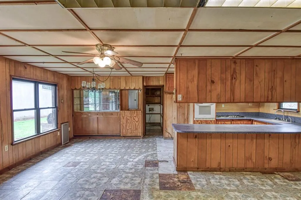 Photo 6 — 412 Bumgarner Avenue, Norman, OK 73026