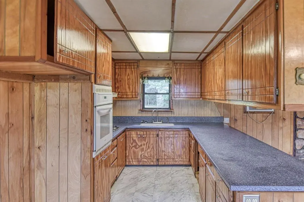 Photo 9 — 412 Bumgarner Avenue, Norman, OK 73026