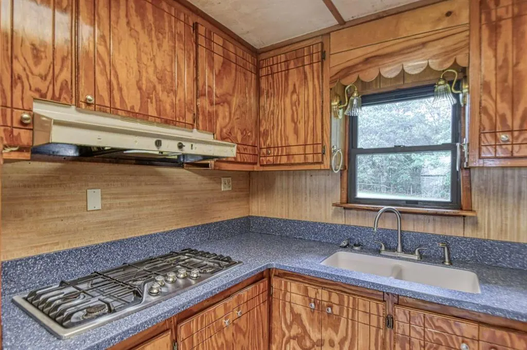 Photo 11 — 412 Bumgarner Avenue, Norman, OK 73026