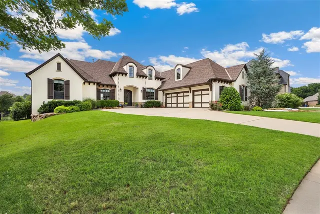 Photo 3 — 4625 Roundup Road, Edmond, OK 73034