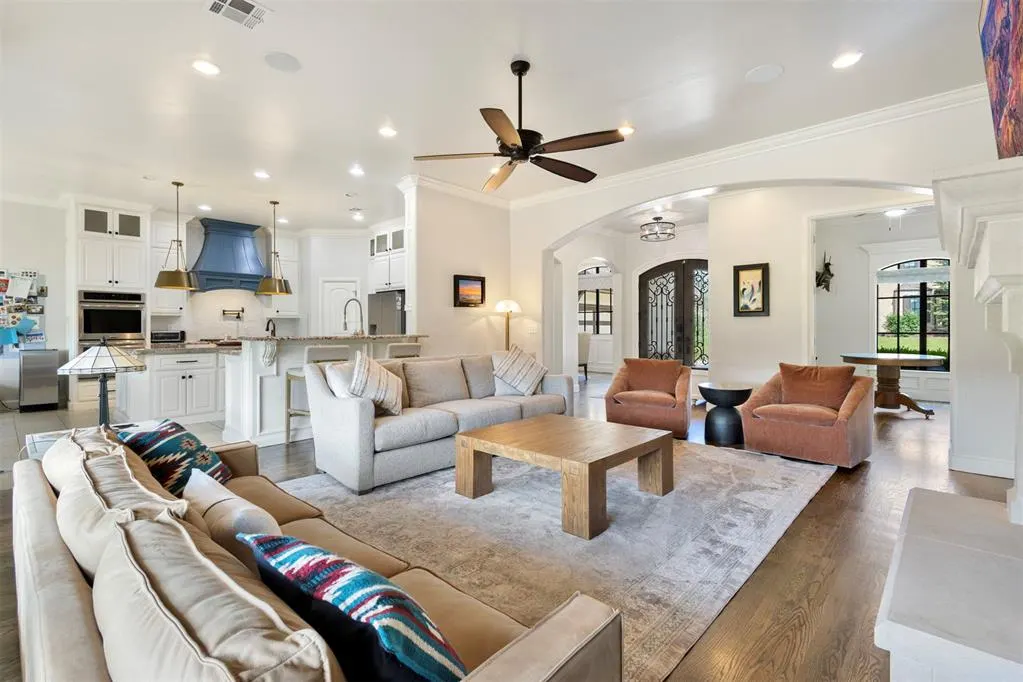 Photo 11 — 4625 Roundup Road, Edmond, OK 73034