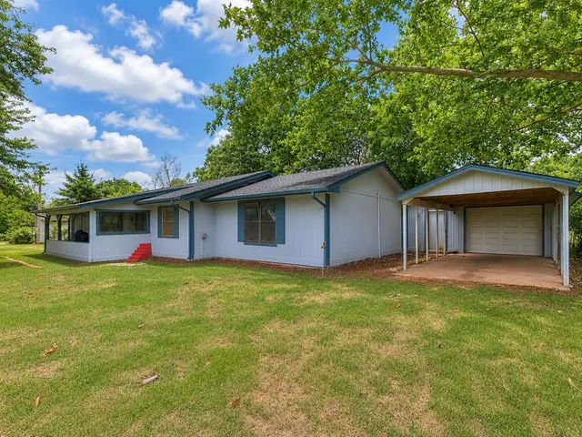 Photo 3 — 7085 Ponderosa Lane, Blanchard, OK 73010