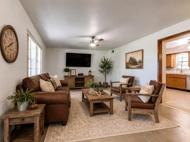 Photo 5 — 7085 Ponderosa Lane, Blanchard, OK 73010