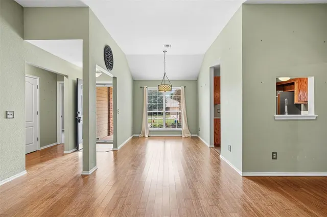 Photo 8 — 905 Shadowhill Street, Norman, OK 73071