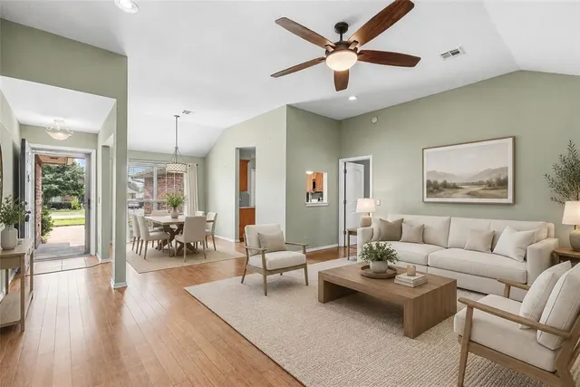 Photo 4 — 905 Shadowhill Street, Norman, OK 73071