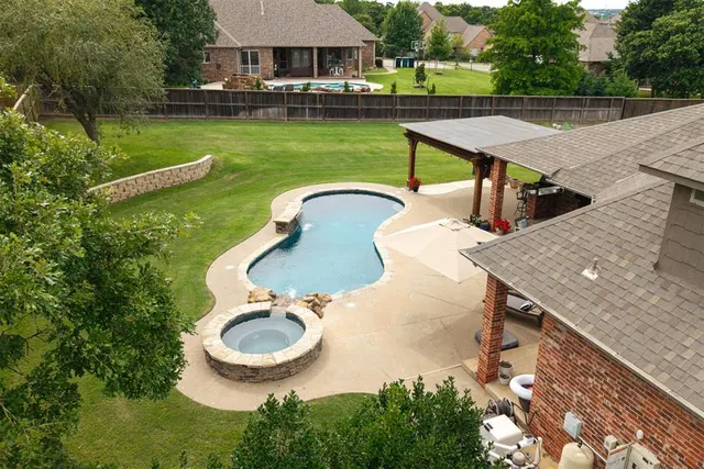 Photo 3 — 10301 Berrywood Drive, Oklahoma City, OK 73151