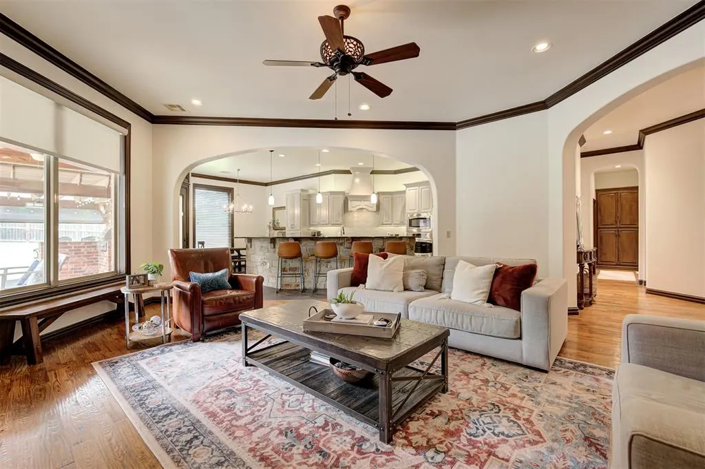 Photo 11 — 10301 Berrywood Drive, Oklahoma City, OK 73151