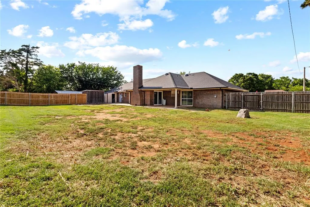 Photo 38 — 1450 Pine Street, Weatherford, OK 73096
