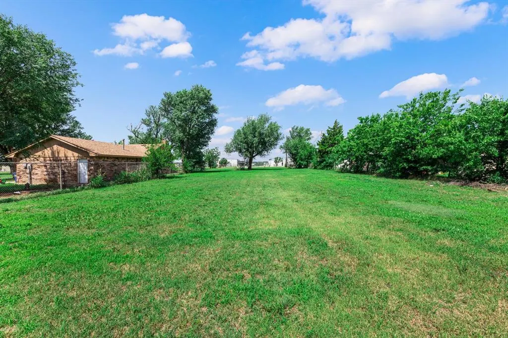Photo 21 — 1803 S Shepard Avenue, El Reno, OK 73036