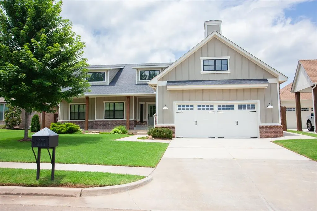 Front exterior — 2809 Tandem Bike Trail, Edmond, OK 73034