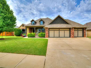Sold home at 10825 NW 34th Street