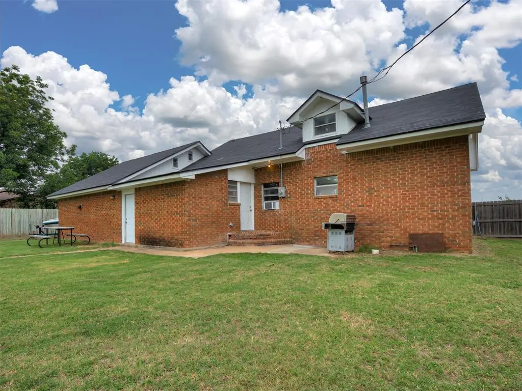 Photo 31 — 202 NW 34th Street, Newcastle, OK 73065