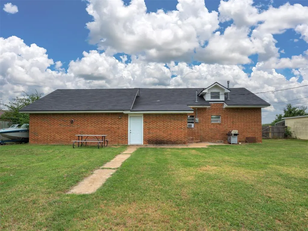 Photo 33 — 202 NW 34th Street, Newcastle, OK 73065