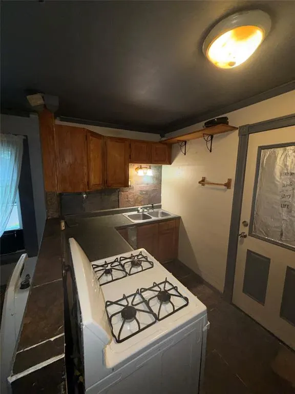 Photo 4 — 518 E 11th Street, Chandler, OK 74834