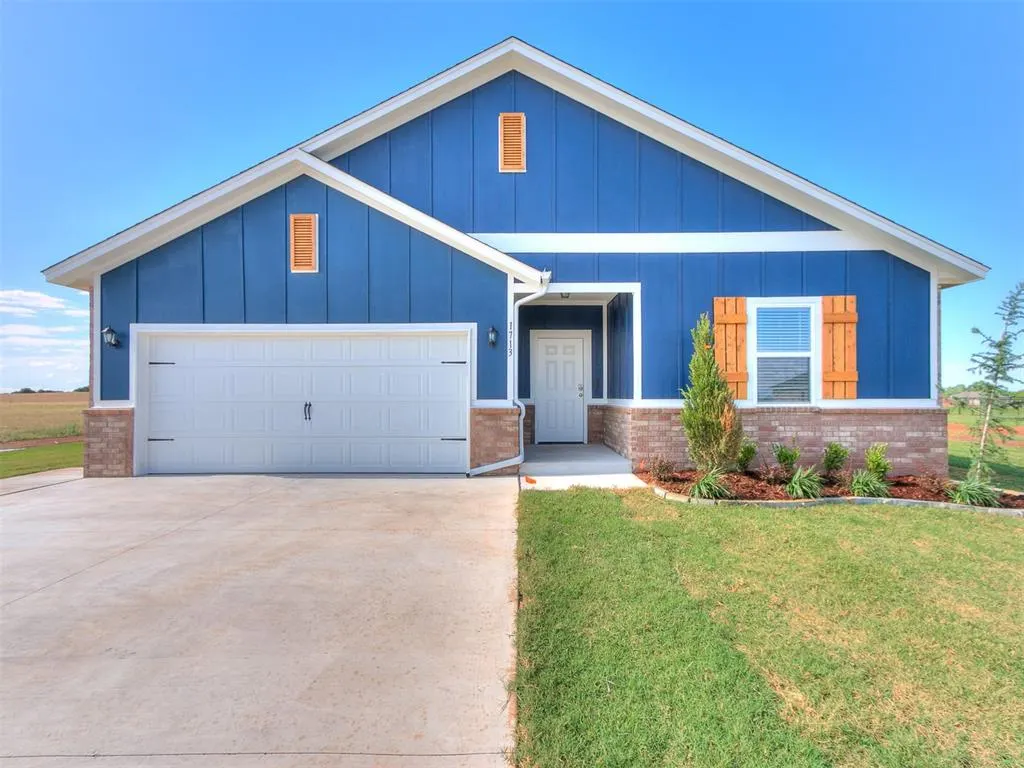 Front exterior — 1713 Oak Way, Tuttle, OK 73089