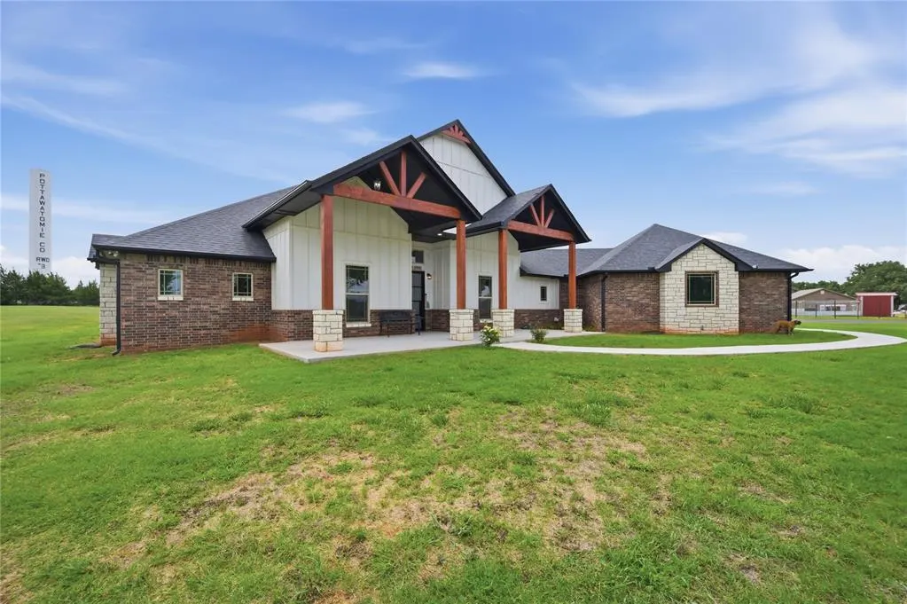 Front exterior — 19213 W Walker Road, McLoud, OK 74851