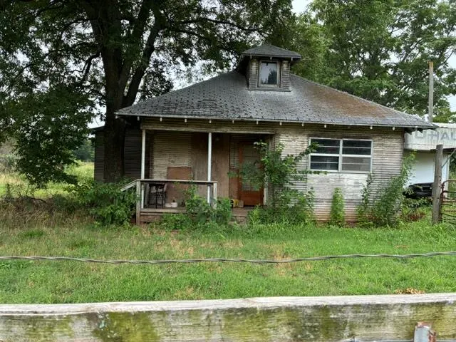 Photo 5 — 222 6th Street, Bradley, OK 73011