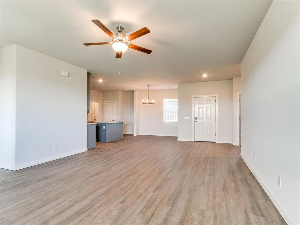 Photo 10 — 1714 Oak Way, Tuttle, OK 73089
