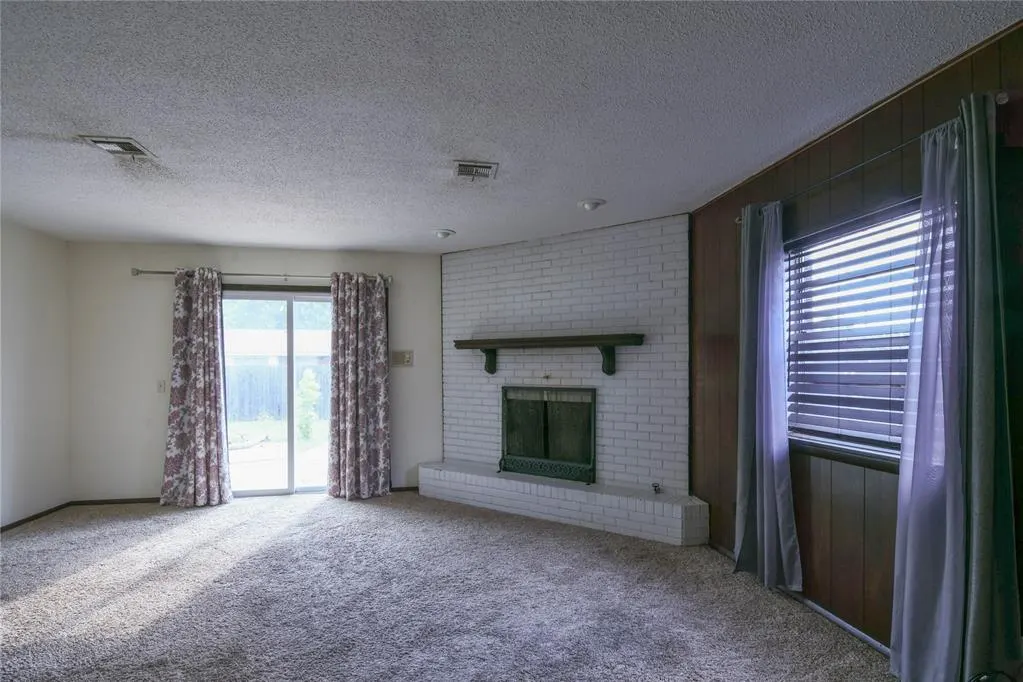 Photo 2 — 3005 N Shannon Avenue, Bethany, OK 73008