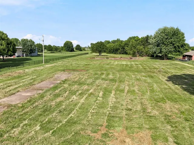 Photo 5 — 15330 S May Street, Oklahoma City, OK 73170