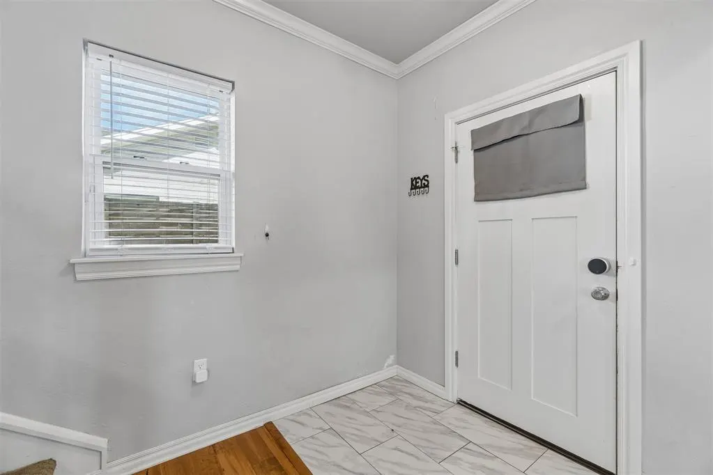 Photo 3 — 326 NE 16th Street, Oklahoma City, OK 73104