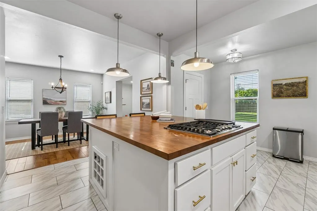 Photo 12 — 326 NE 16th Street, Oklahoma City, OK 73104
