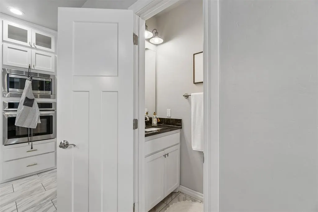 Photo 21 — 326 NE 16th Street, Oklahoma City, OK 73104