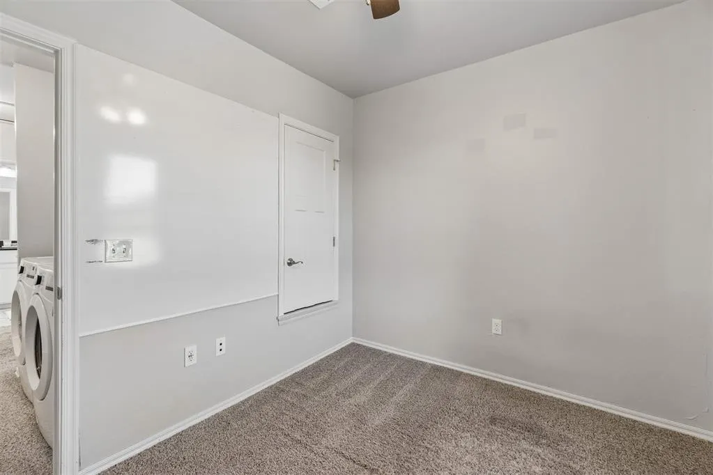 Photo 33 — 326 NE 16th Street, Oklahoma City, OK 73104