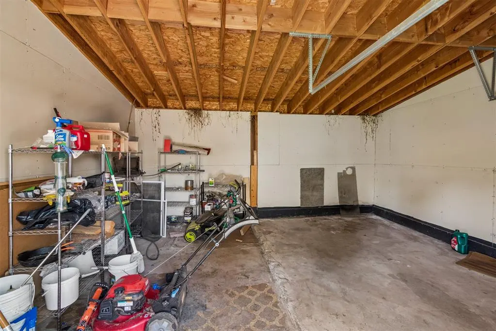 Photo 41 — 326 NE 16th Street, Oklahoma City, OK 73104